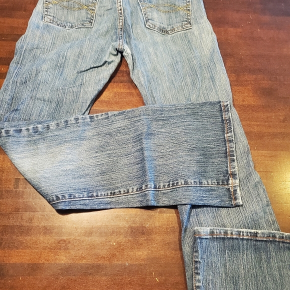 Abercrombie and Fitch Stretch 4R - Picture 2 of 3